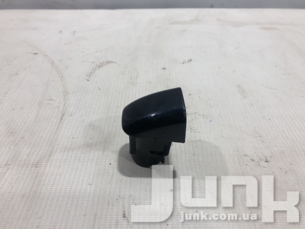 Уголок наружной ручки правой двери для Audi Q5 oe 8T0837167A разборка бу