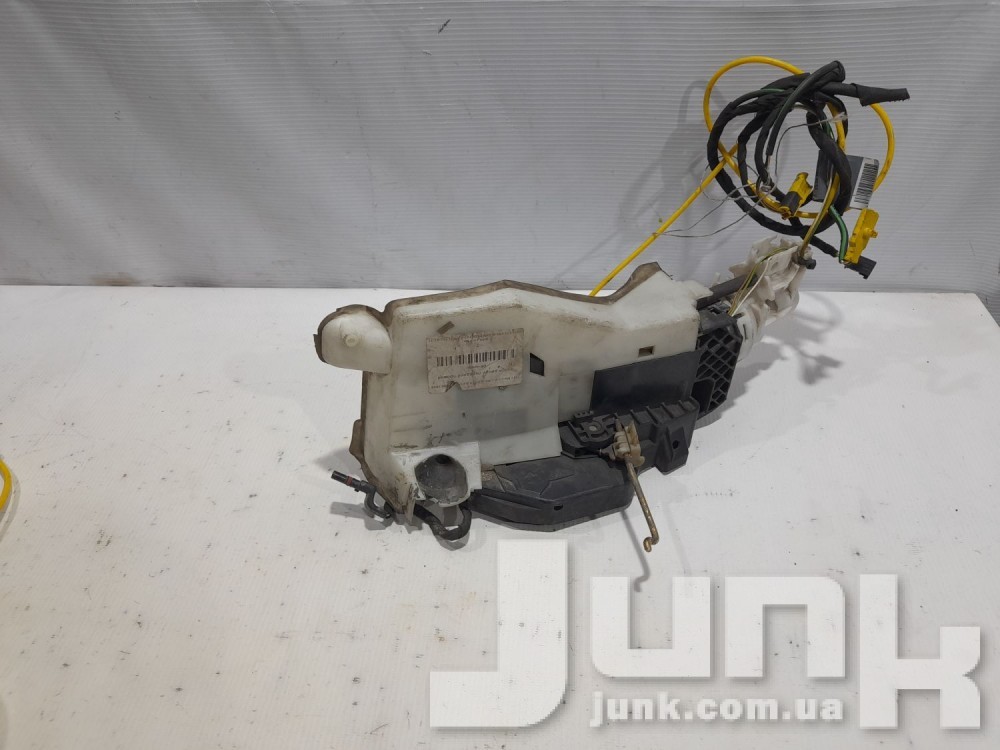 Замок двери передней правой для Mercedes W220 oe 2207200435 разборка бу
