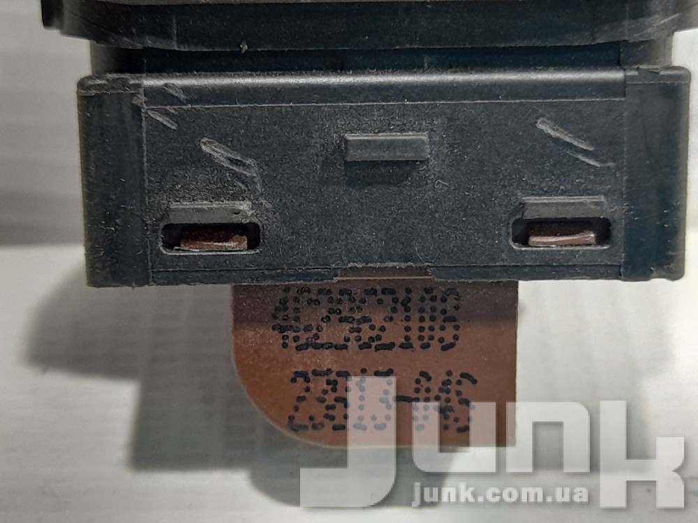 Кнопка центрального замка для Audi oe 4G2962108 разборка бу