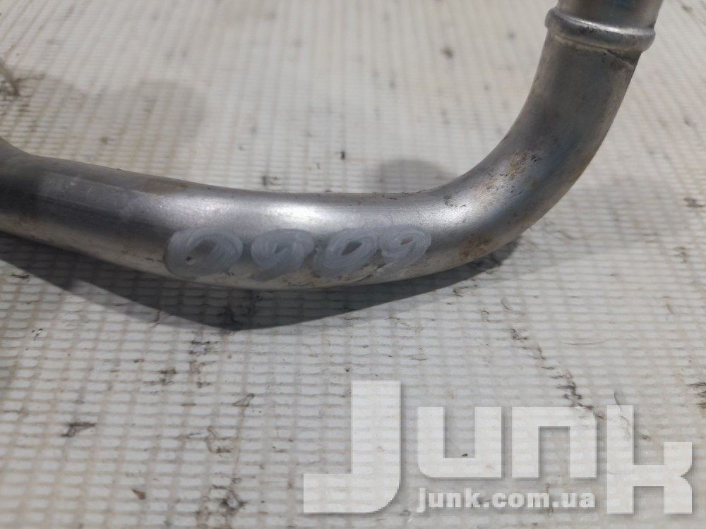 Трубка системы охлаждения для Вольксваген Passat B7 oe 06K121492M разборка бу