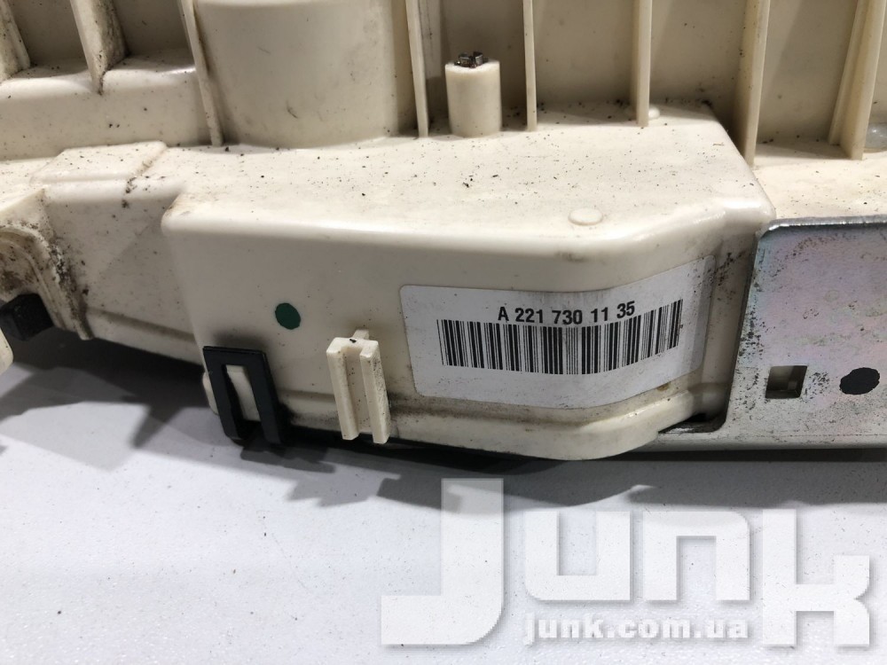Замок двери задней левой для W221 Б/У oe A2217301135 разборка бу