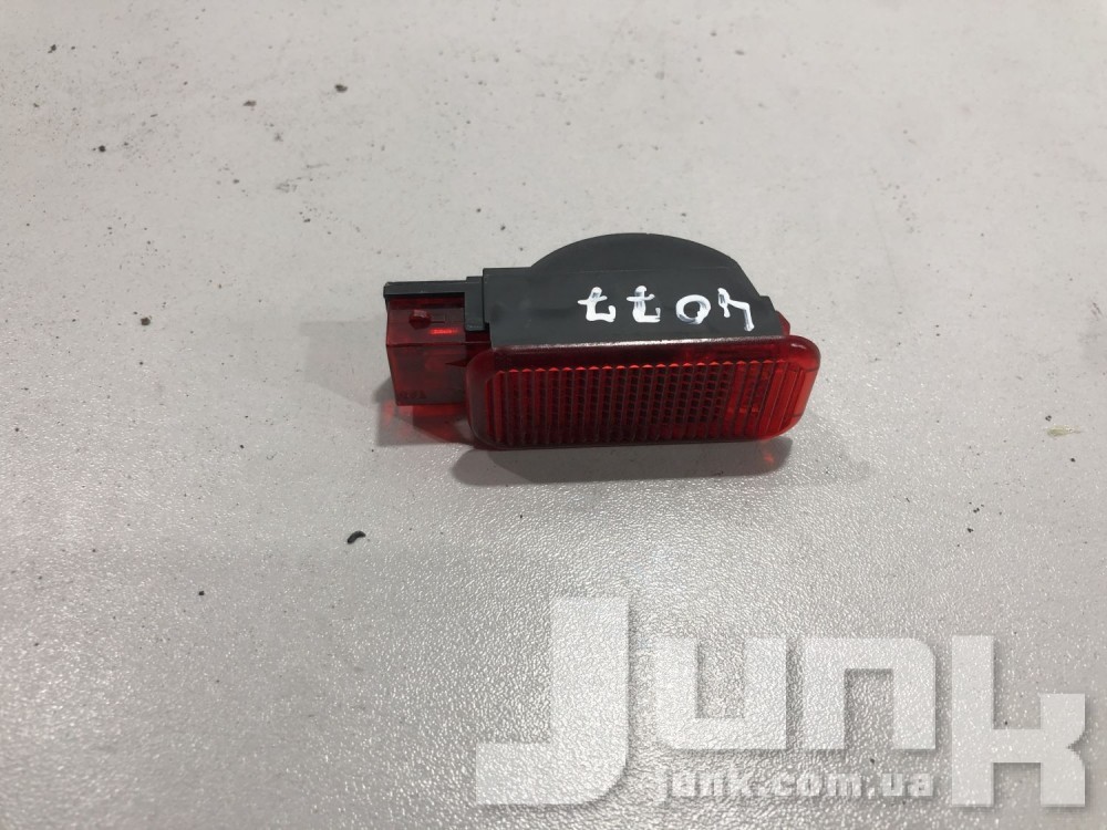 Плафон для Audi Q5 oe 6Y0947411 разборка бу