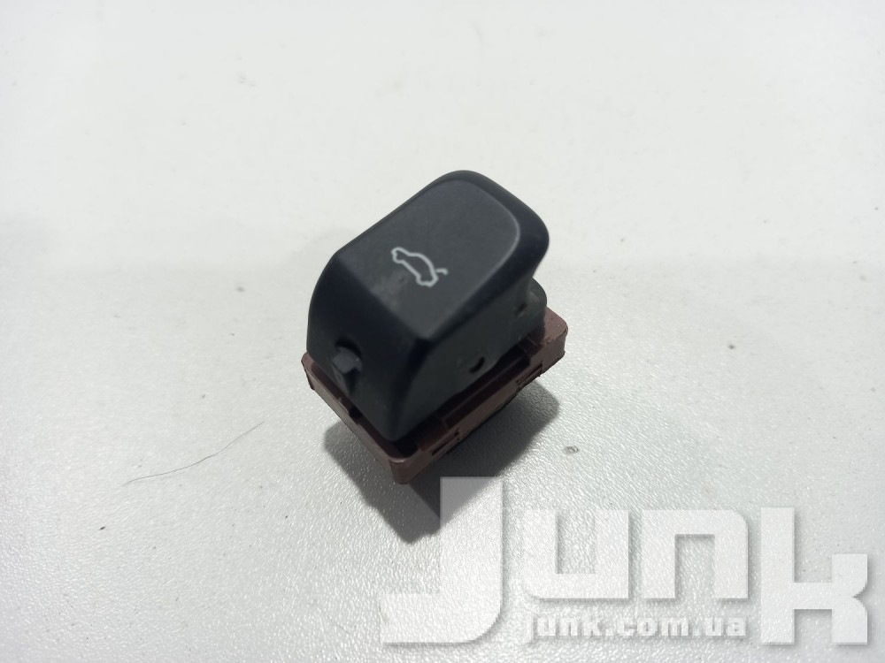 Кнопка открывания багажника для Audi oe 4H0959831A разборка бу