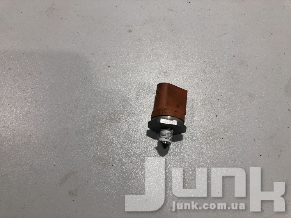 Датчик давления топлива для Audi A4 B8 oe 06J906051D разборка бу