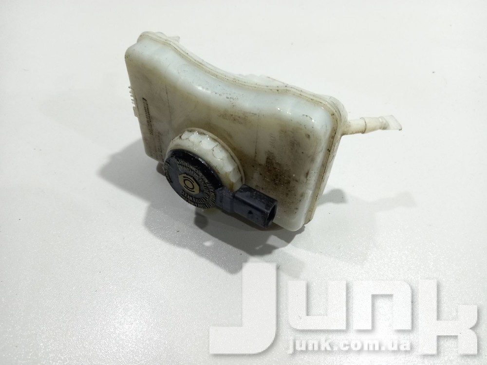 Бачок главного тормозного цилиндра для Audi A6 C7 oe 8K0611301A разборка бу