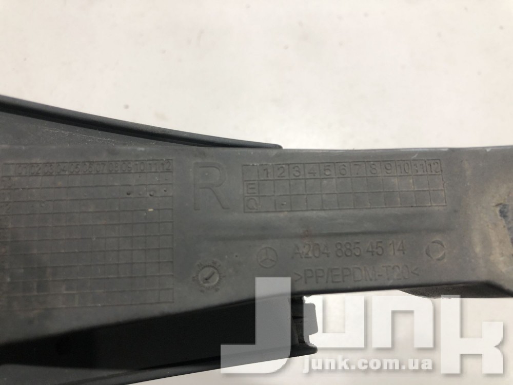 Кронштейн заднего бампера правый для W204 Б/У oe A2048854514 запчасти бу Кронштейн заднего бампера правый для W204 Б/У oe A2048854514 разборка бу