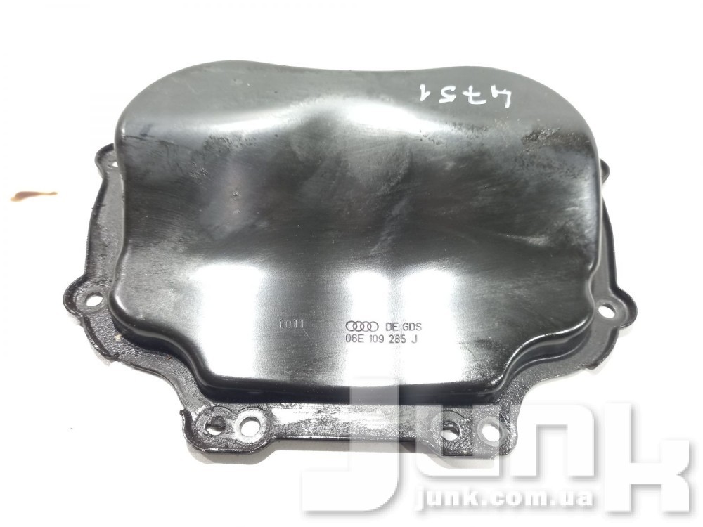 Передняя крышка ГБЦ для Audi A6 C7 oe 06E109285J разборка бу