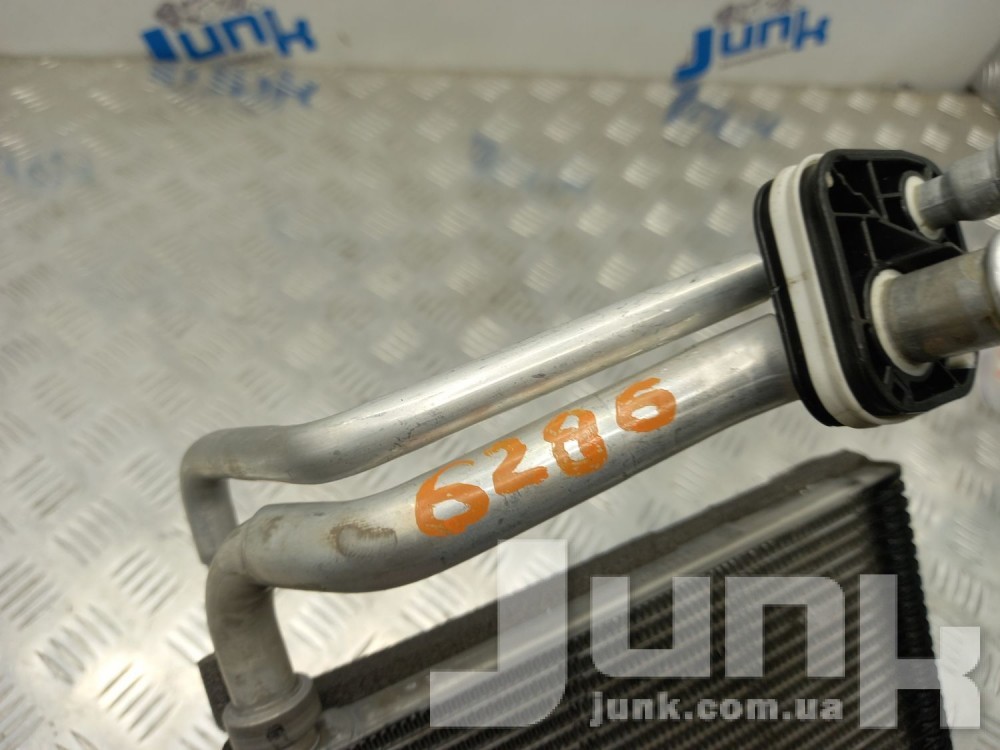 Испаритель кондиционера для F30 Б/У oe 64116975553 разборка бу