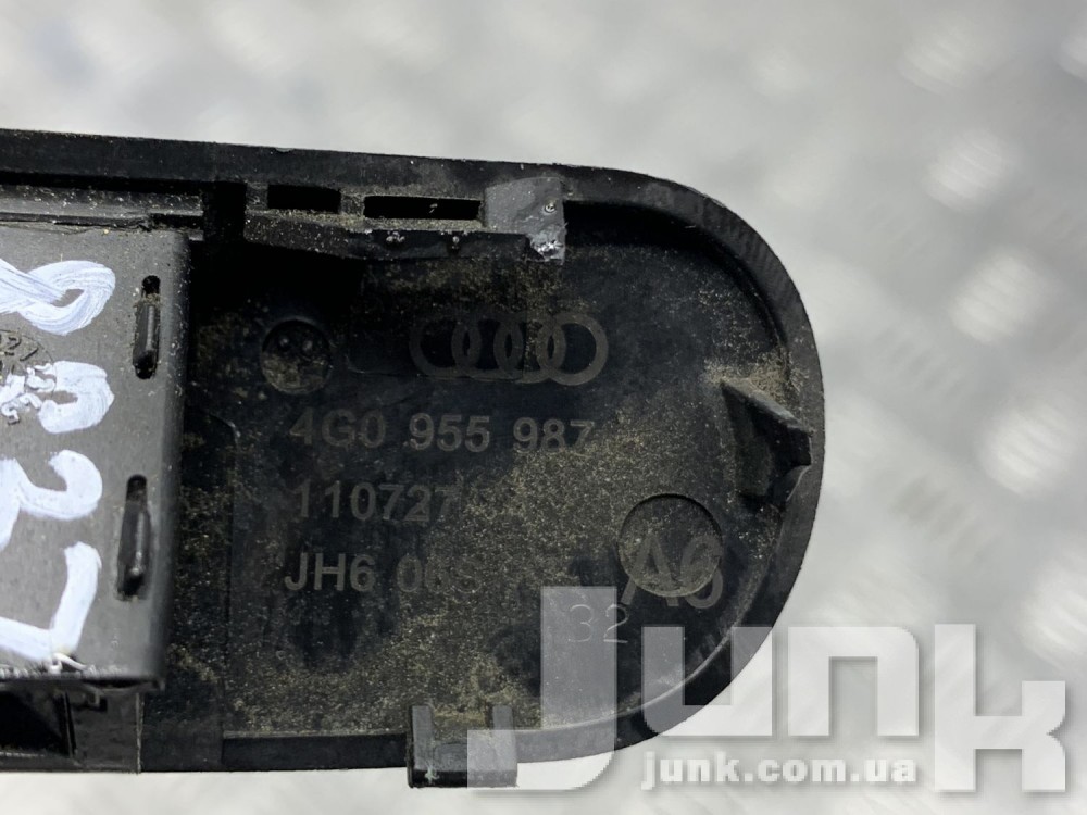 Форсунка омывателя лобового стекла левая для Audi A6 C7 oe 4G0955987 разборка бу