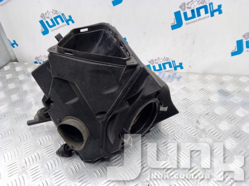 Корпус воздушного фильтра для Audi Q5 oe 8K0133837E разборка бу