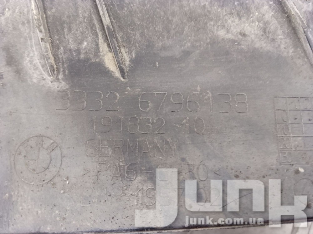 Антигравийная защита задняя правая для BMW F30 oe 33326796138 запчасти бу Антигравийная защита задняя правая для BMW F30 oe 33326796138 разборка бу