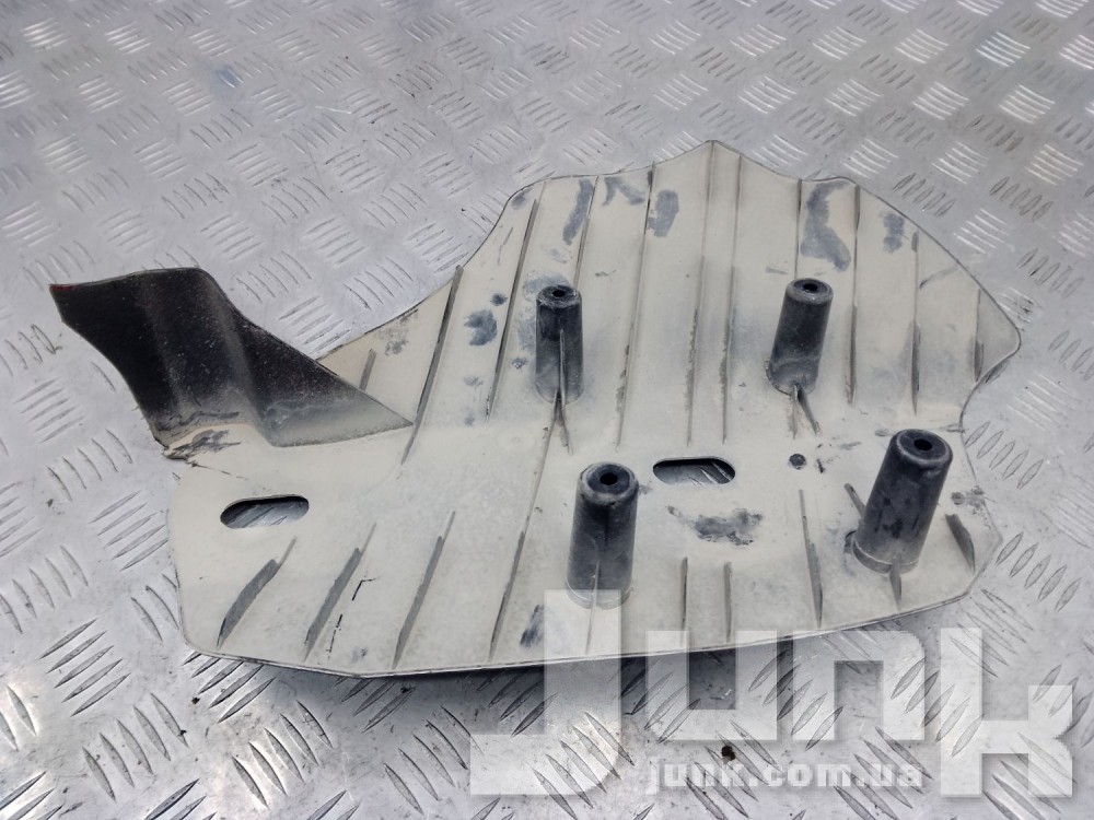 Антигравийная защита задняя правая для BMW F30 oe 33326796138 запчасти бу Антигравийная защита задняя правая для BMW F30 oe 33326796138 разборка бу