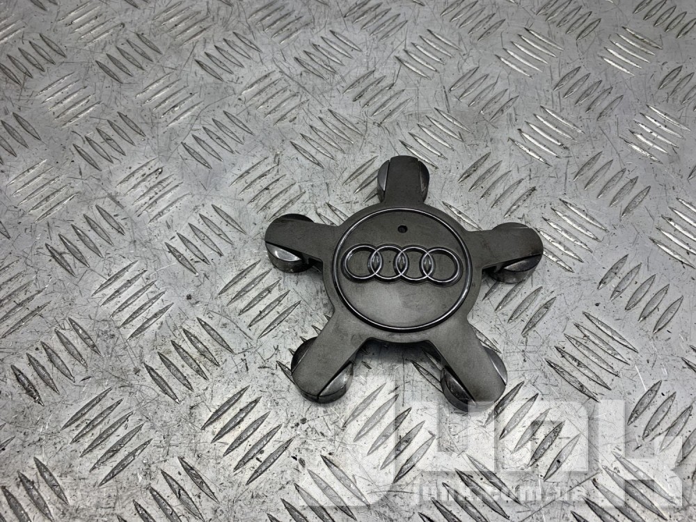 Заглушка в диск для Audi oe 4F0601165N разборка бу