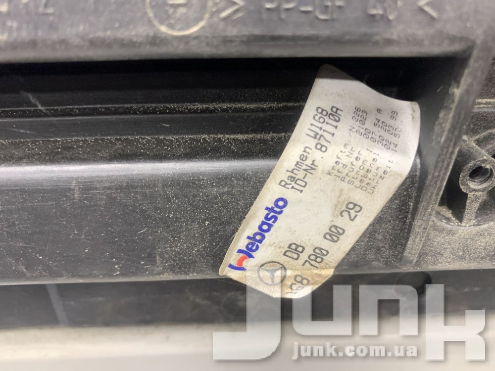 Люк в сборе для Mercedes W168 oe A1687800429 разборка бу
