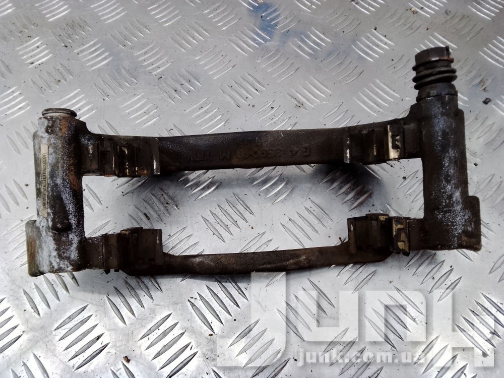 Скоба переднего правого суппорта для Вольксваген Atlas Cross Sport oe 3QF615126A разборка бу