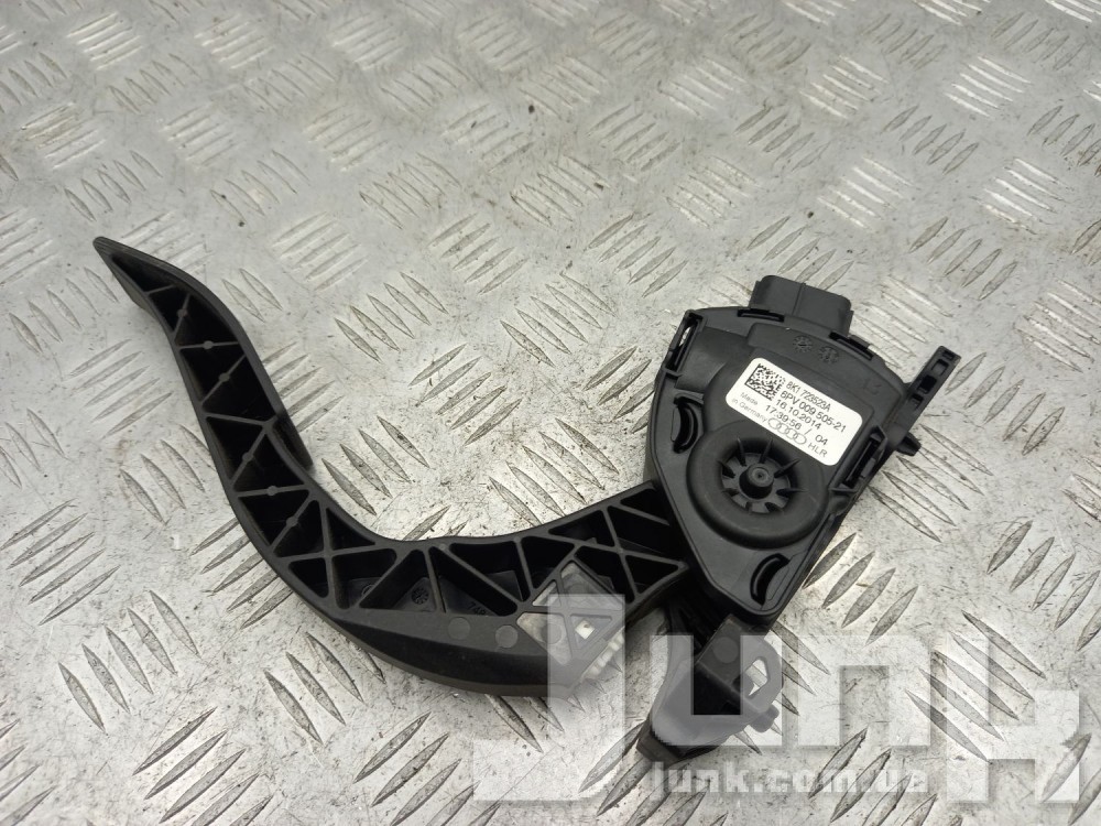 Педаль газа электронная для Audi oe 8K1723523A разборка бу