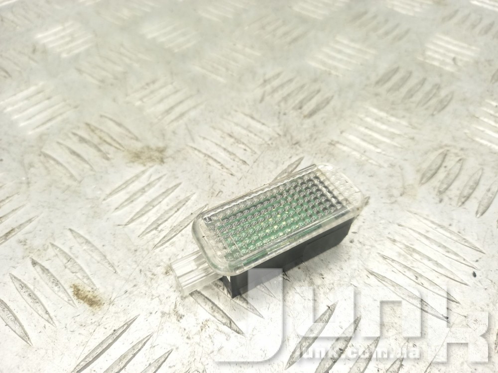 Плафон для Audi A6 C7 oe 4E0947415 разборка бу