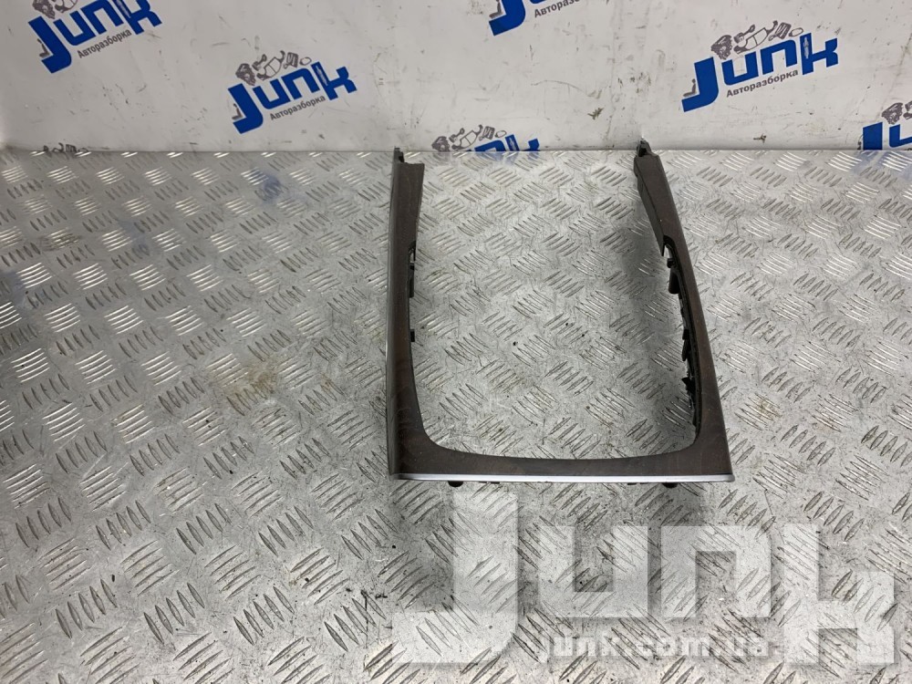 Накладка декоративная центральной консоли для Audi A6 C7 oe 4G0864261NAJ3 разборка бу