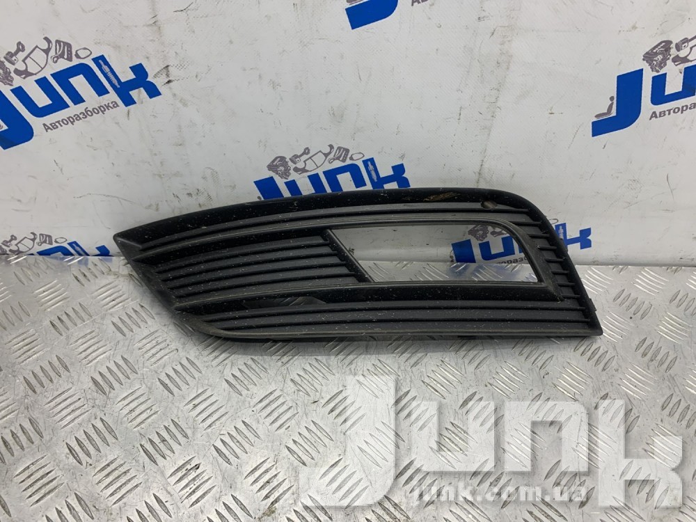 Решетка  бампера левая для Audi A4 B8 oe 8K0807681K разборка бу