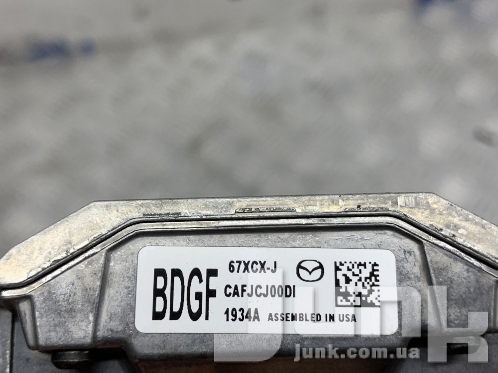 Передняя камера вспомогательных систем для Mazda CX-30 oe BDGF67XCXJ разборка бу