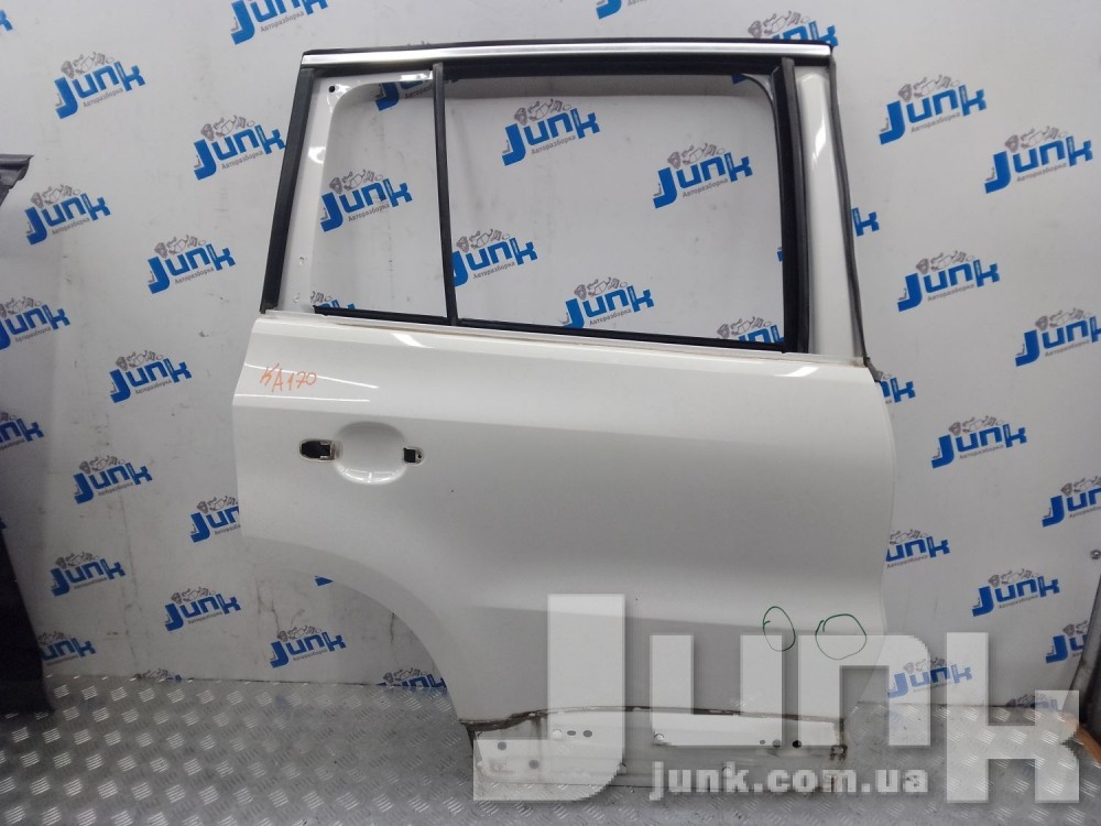 Дверь задняя правая для Вольксваген oe 5N0833056A разборка бу
