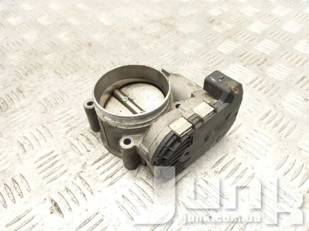 Дроссельная заслонка для Audi A6 C6 oe 079133062C разборка бу