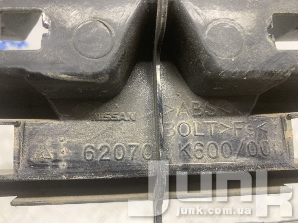 Решетка радиатора для Infiniti G37 oe 62070JK600 запчасти бу Решетка радиатора для Infiniti G37 oe 62070JK600 разборка бу