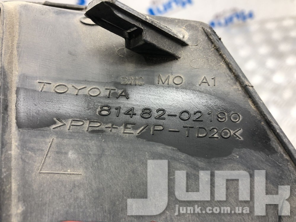 Решетка  бампера левая для Тойота Corolla E16/E17 oe 8148202190 разборка бу