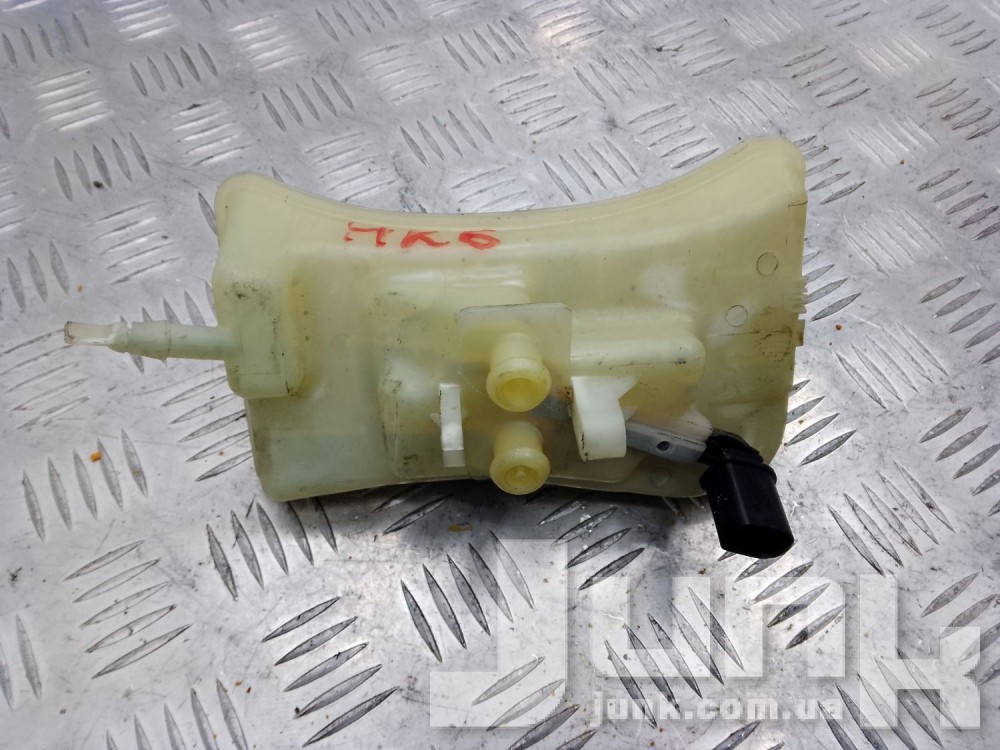 Бачок тормозной жидкости для Audi A6 C6 oe 8E0611301G разборка бу