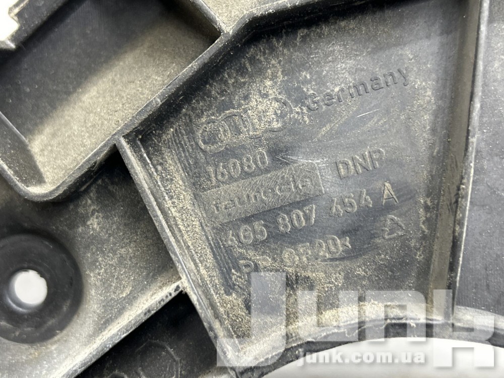 Направляющая заднего бампера правая для A6 C7 Б/У oe 4G5807454A разборка бу