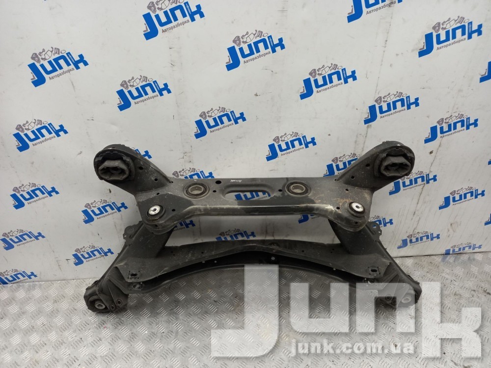 Подрамник задний для W205 Б/У oe A2123503605 разборка бу