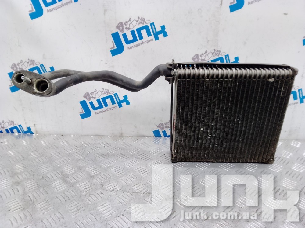 Испаритель кондиционера для Audi A4 B7 oe 8E1820103A разборка бу