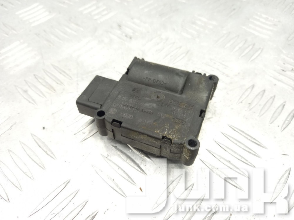 Сервопривод заслонки печки для Audi A6 C6 oe 4F0820511A разборка бу