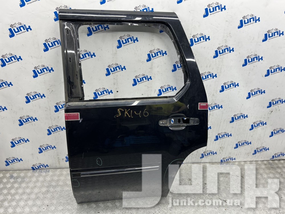 Дверь задняя левая для Cadillac Escalade 3 oe 22892599 разборка бу