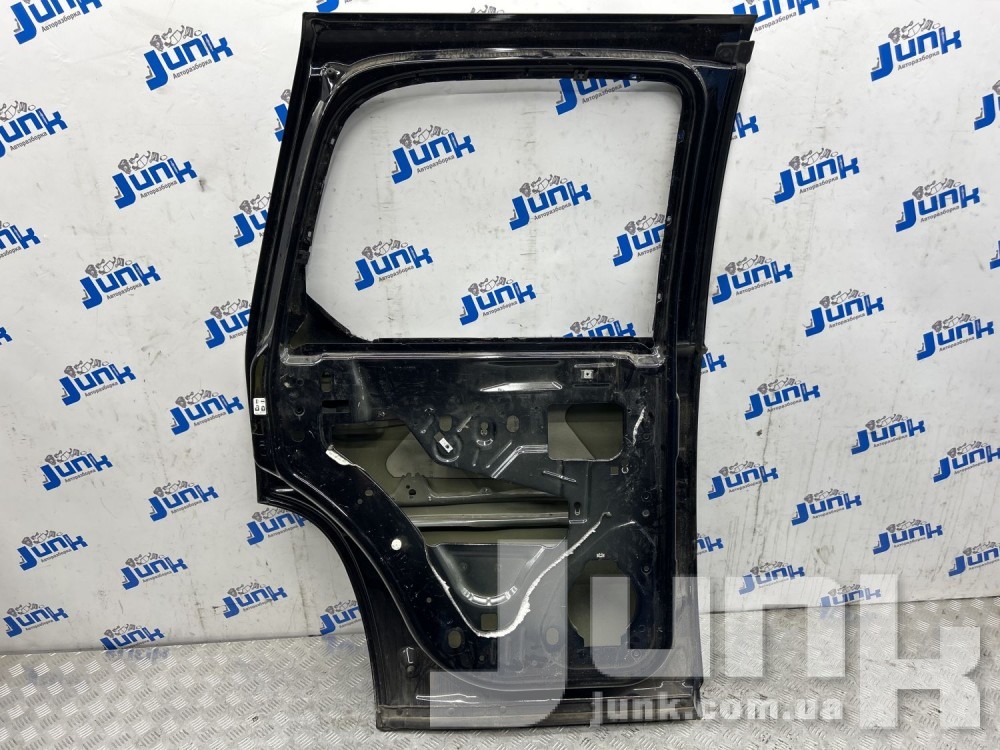 Дверь задняя левая для Cadillac Escalade 3 oe 22892599 разборка бу