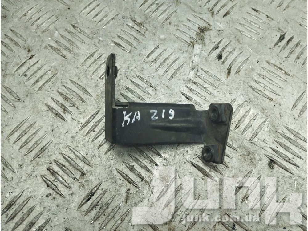 Кронштейн бампера правый для Audi Q5 oe 8R0807334 разборка бу