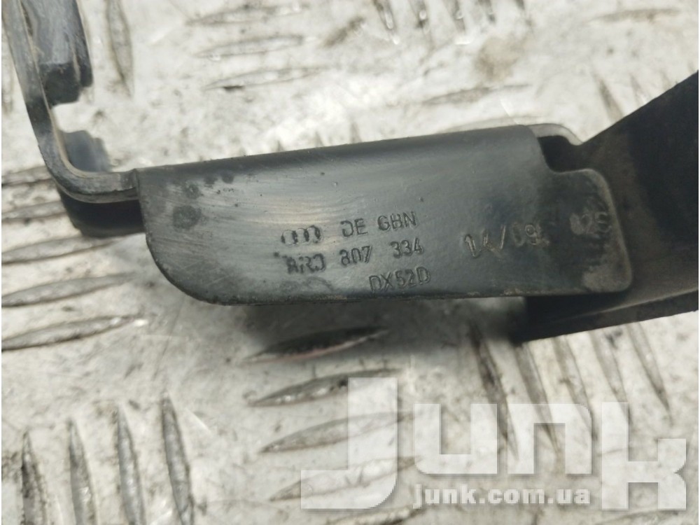 Кронштейн бампера правый для Audi Q5 oe 8R0807334 разборка бу
