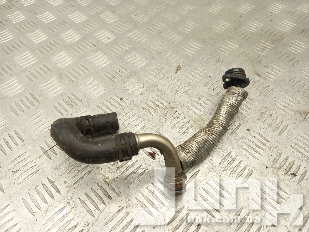 Трубка системы охлаждения для Audi A4 (Б9) oe 06L121497AA разборка бу