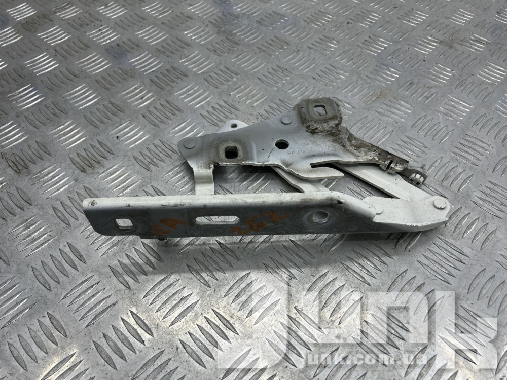 Петля капота левая для Audi A4 (Б9) oe 8W0823301D разборка бу