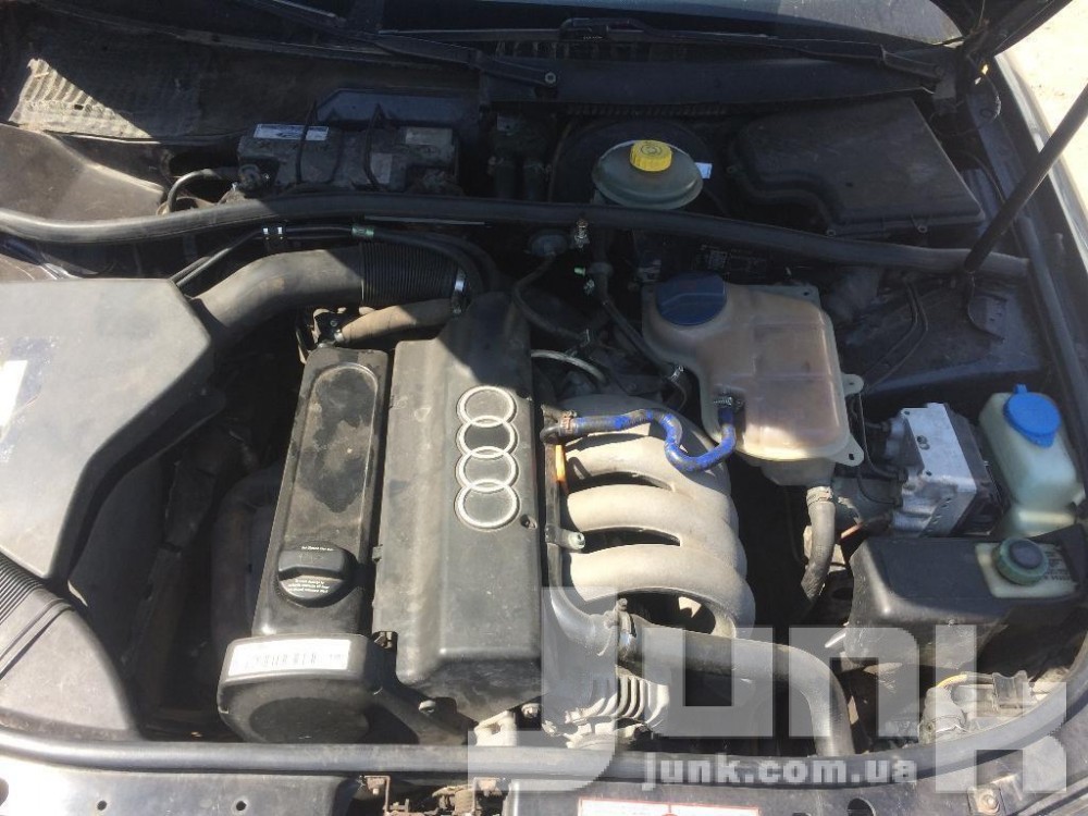 Форсунка впрыска топлива для Audi A4 B5 oe 058133551A разборка бу