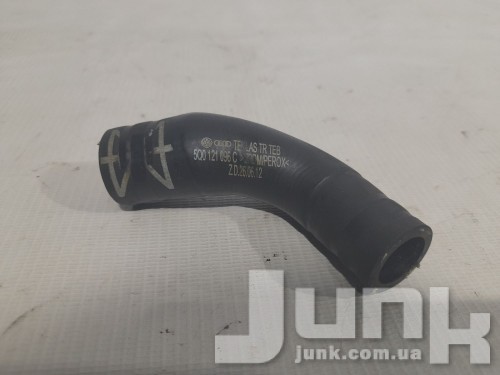 Шланг системы охлаждения для Audi A3 8V oe 5Q0121096C запчасти бу Шланг системы охлаждения для Audi A3 8V oe 5Q0121096C разборка бу