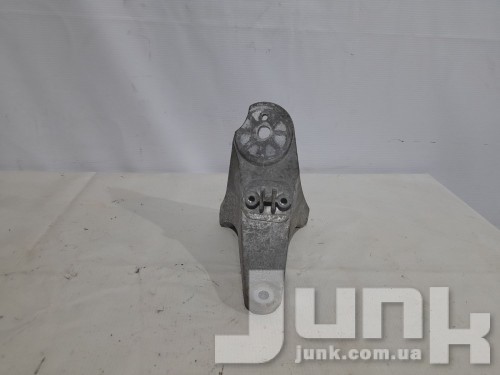 Опора двигателя правая для Audi Q7 4L oe 7L8199308A запчасти бу Опора двигателя правая для Audi Q7 4L oe 7L8199308A разборка бу