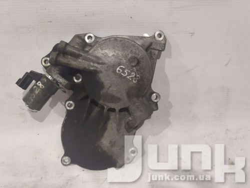 Крышка двигателя левая с электромагнитным клапаном для Infiniti Q50 oe 13040EY03B запчасти бу Крышка двигателя левая с электромагнитным клапаном для Infiniti Q50 oe 13040EY03B разборка бу