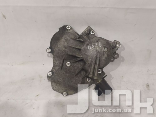 Крышка двигателя правая с электромагнитным клапаном для Infiniti Q50 oe 13040EY03A запчасти бу Крышка двигателя правая с электромагнитным клапаном для Infiniti Q50 oe 13040EY03A разборка бу