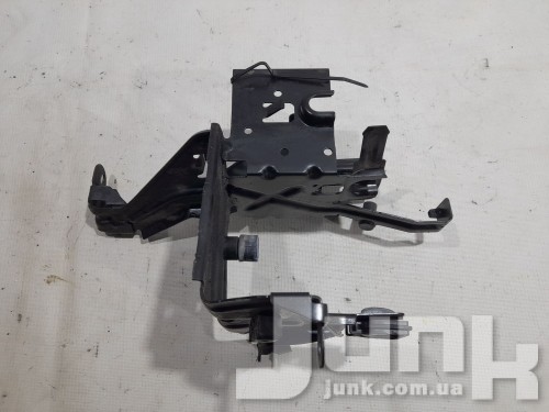 Кронштейн блока abs для Audi A4 B6 oe 8E0614119G разборка бу