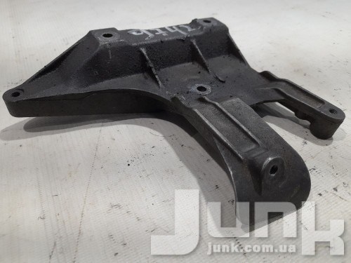 Кронштейн двигателя (лапа крепления) для Audi A4 B7 oe 03G131159B разборка бу