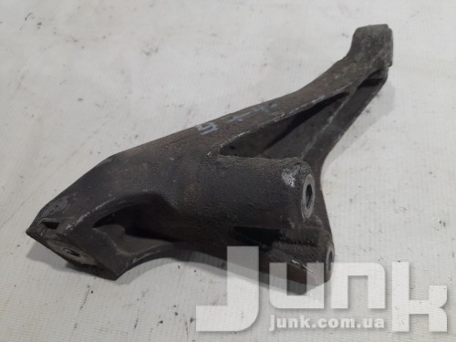 Кронштейн двигателя (лапа крепления) для Audi A4 B7 oe 8E0199307S разборка бу