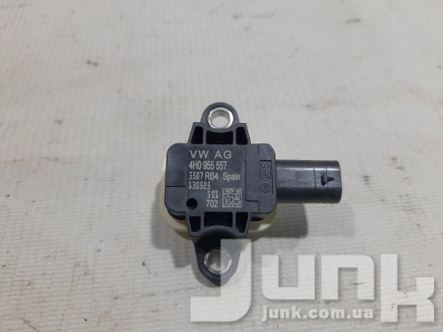 Датчик удара для Ауди А6 Ц7 oe 4H0955557 разборка бу