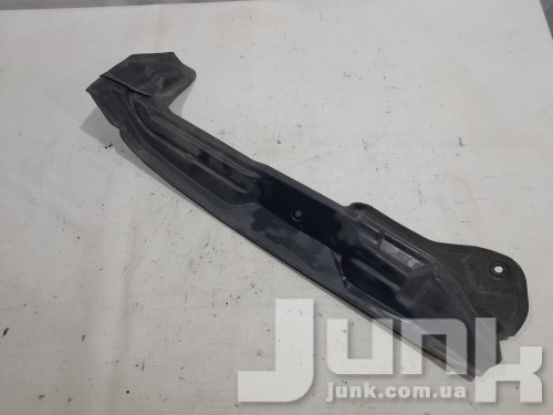 Пыльник левого крыла для Audi A4 B6 oe 8E0821111A разборка бу