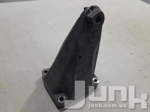 Кронштейн опоры двигателя правый для Mercedes W211 oe A6112230804 разборка бу